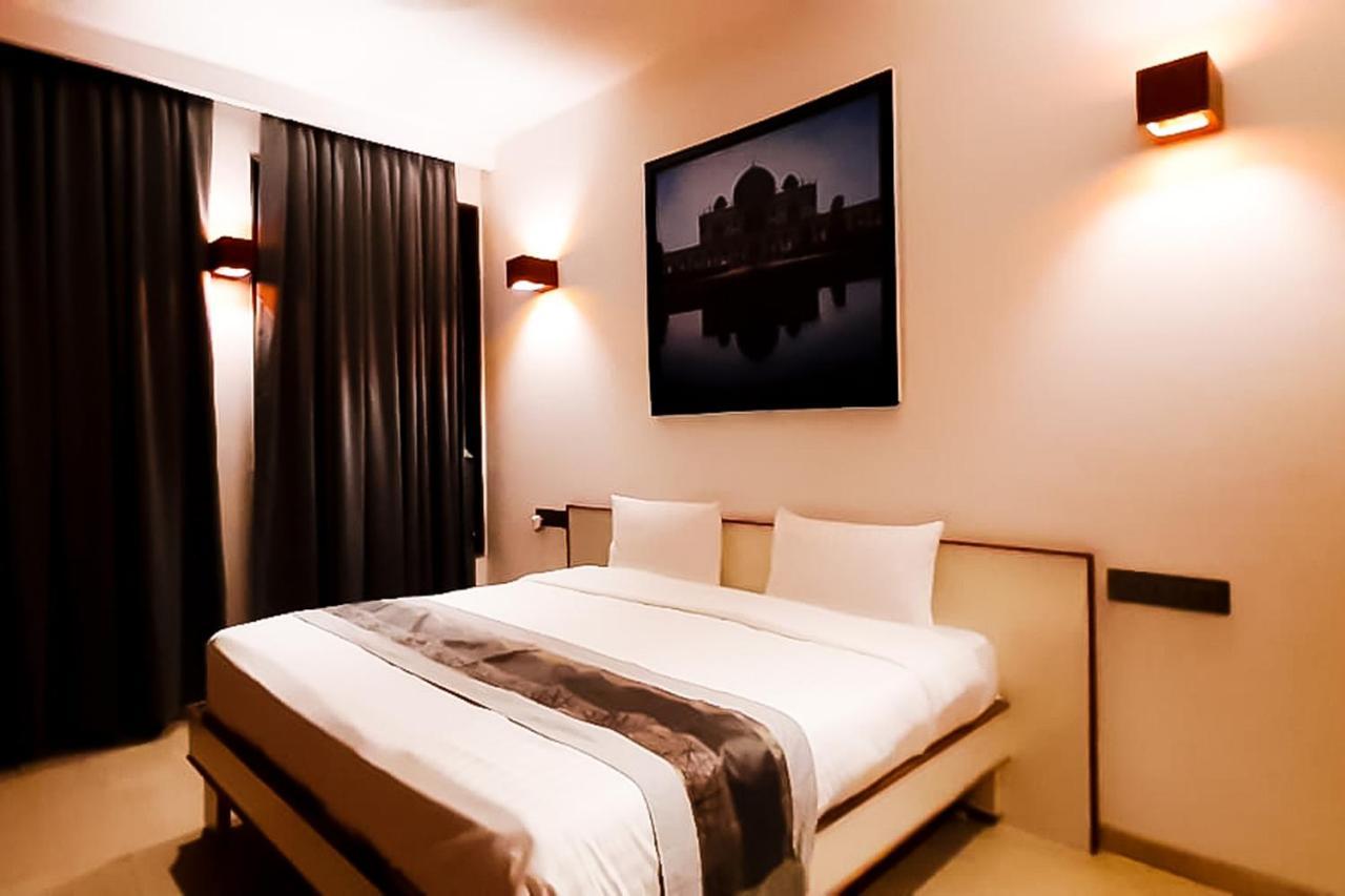 Hotel Mayur Express Sangamner Dış mekan fotoğraf