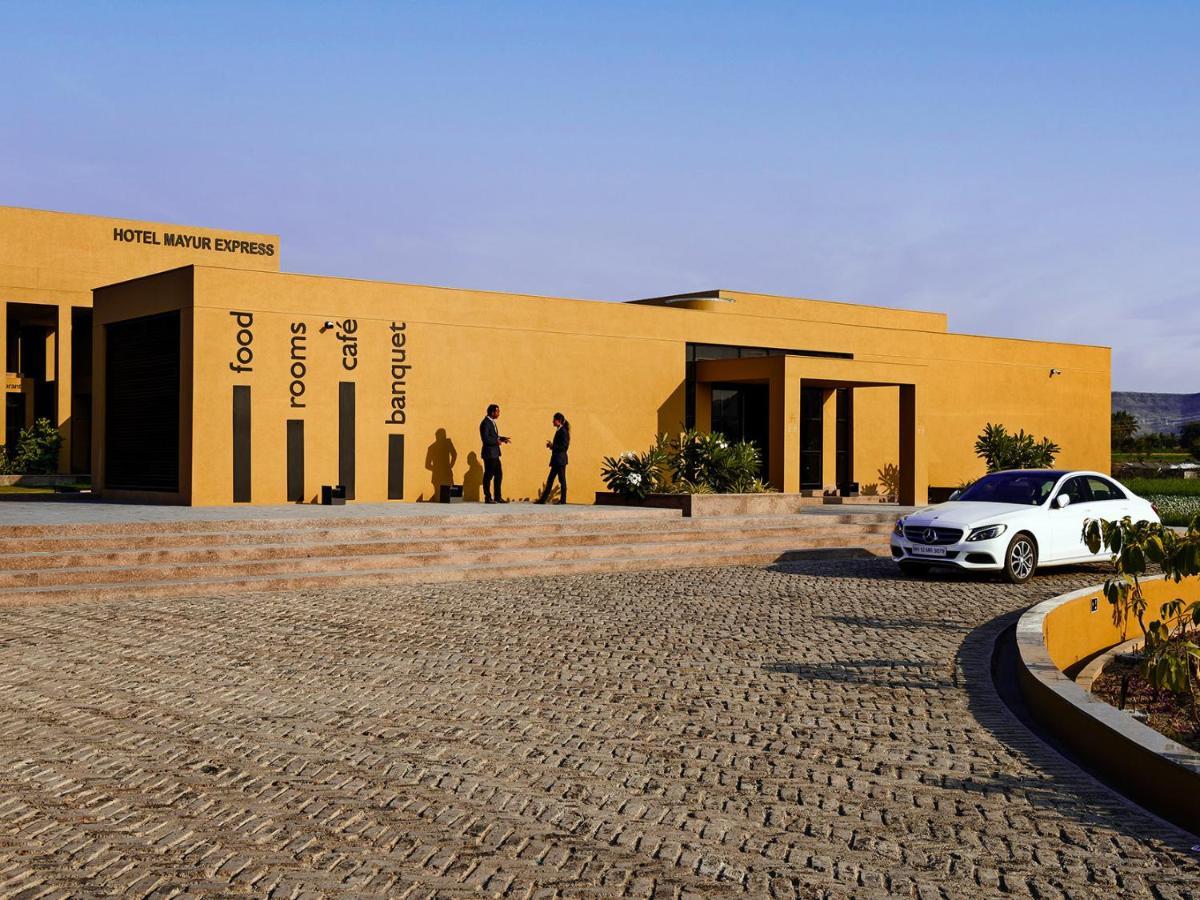 Hotel Mayur Express Sangamner Dış mekan fotoğraf